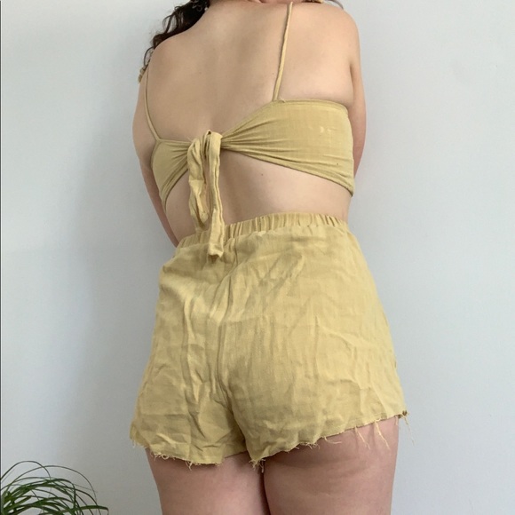 Blue Blush - Yellow Two Piece Short Top Set - Picture 4 of 6